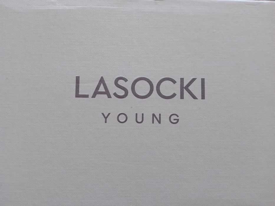 Buty nowe Lasocki Young r.39