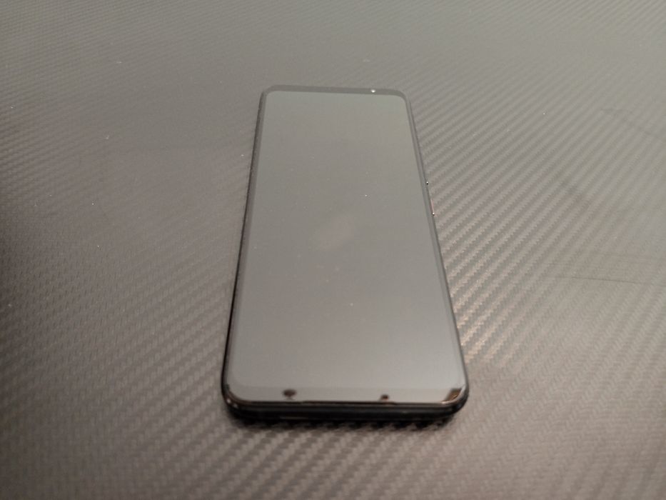 Smartfon  Asus ROG Phone 6 12/128gb Snapdragon 8+ gen1 DEFEKT