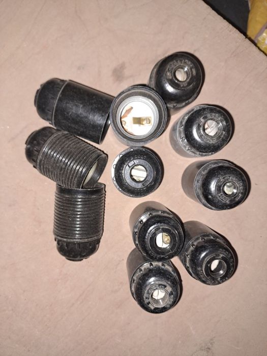 Патрон електричний для лампи