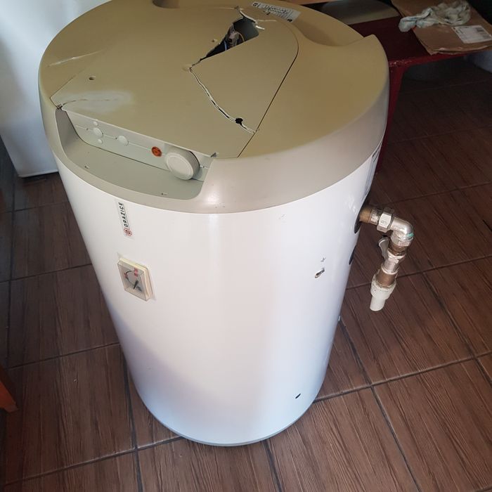 Бойлер на 100 л в робочому стані