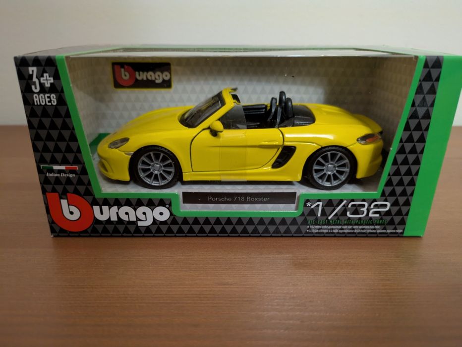 NOVO na CAIXA - Burago 1/32 Porsche 718 Boxster