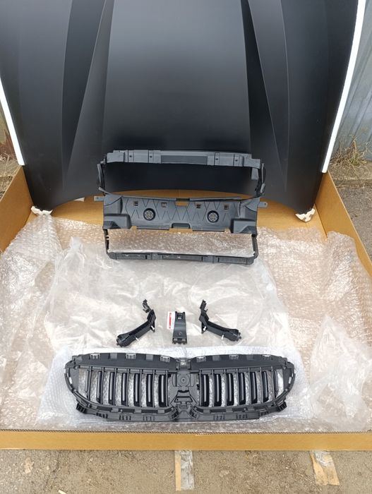 BMW 3 G20 G30 Бмв   Жалюзи  Панель воздуховода