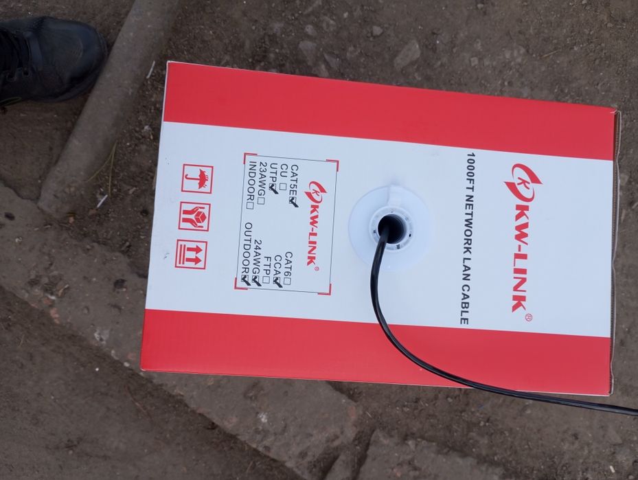 Utp сетевой кабель 305 m  4 пари 8 жил