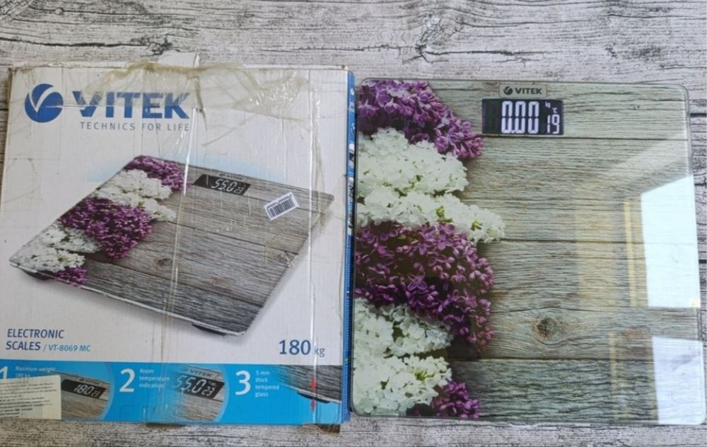 Веси напольные Vitek