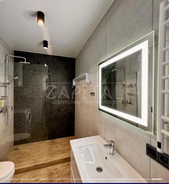 Оренда сучасної  квартири в преміум-класі ЖК Podil Plaza & Residence