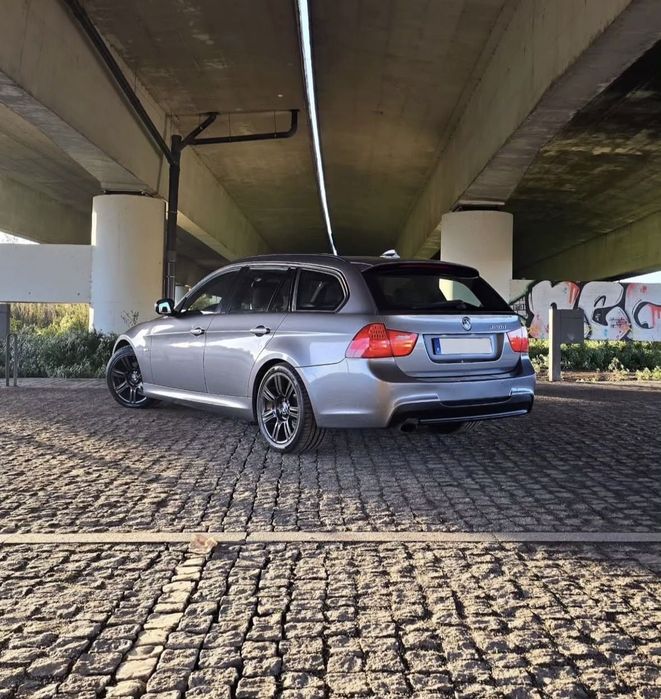 BMW 320 d Auto