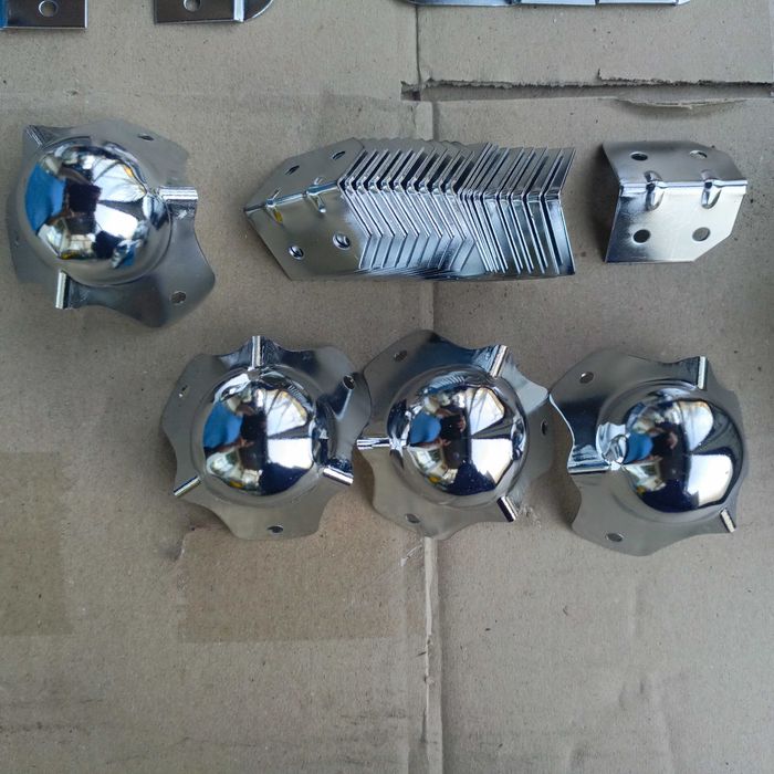 Фурнитура для ящиков из лам фанеры, ручки, замки, уголки, петли и т.п.