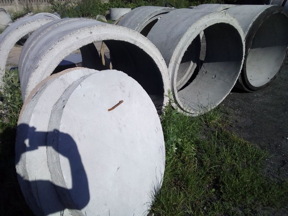 Kręgi betonowe pokrywy