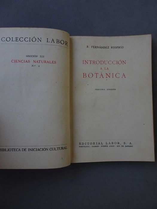 Livro Introdução à botânica Introduccion Botânica B. Fernandez Riofrío