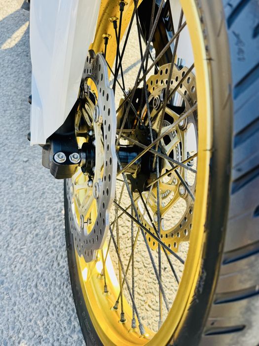 мотоцикл Honda Africa CRF1000 в оригіналі тільки з Японії