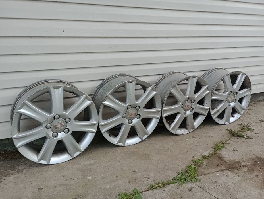 Оригінальні литі диски від Seat  Розболтовка 5x112 R17