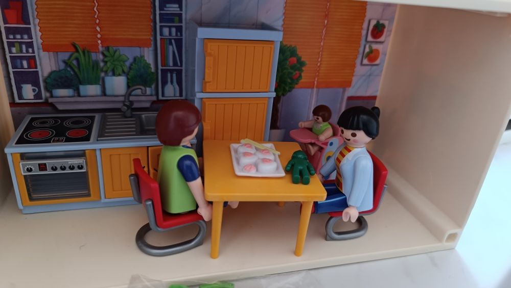 Playmobil 70985 Przenośny domek dla lalek