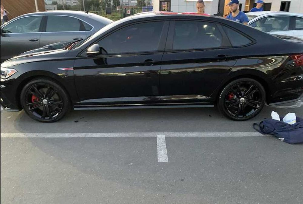 Volkswagen Jetta GLI 2020 — 2.0 TSI (230 к.с.) | 15 тис. км пробігу