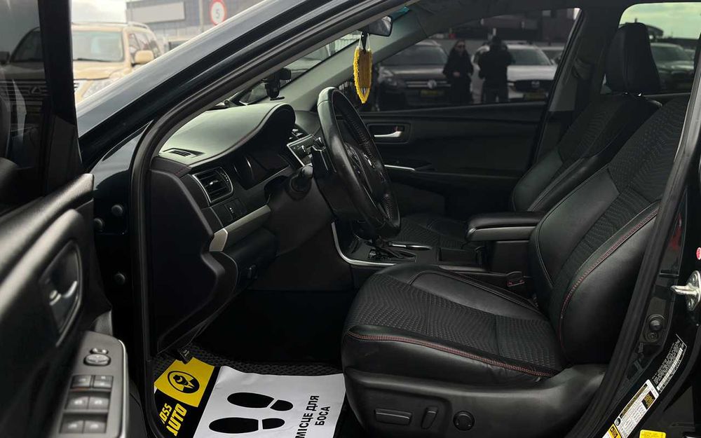 Toyota Camry 2015
