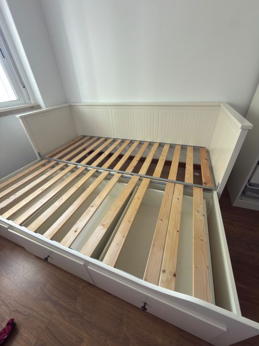Cama HEMNES Ikea