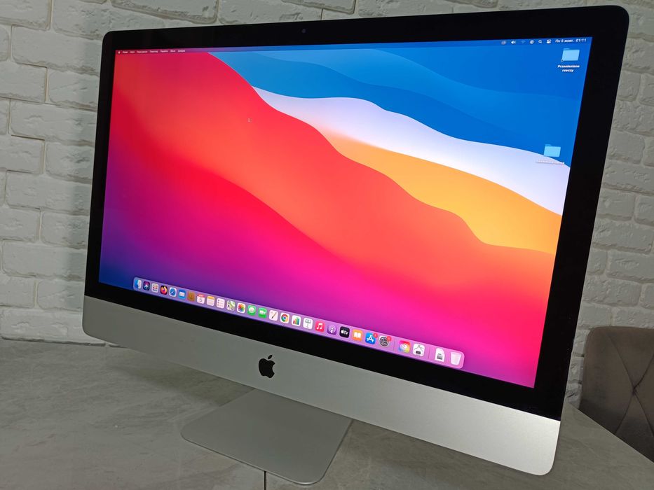 Apple iMac Retina 5K 27-inch Intel Core i7 AMD R9 M390 2GB 16GB RAM 1.12TB HDD