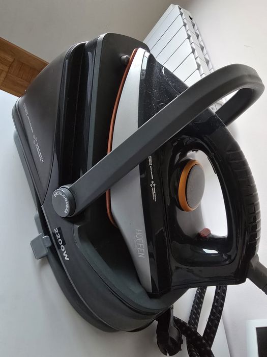 Ferro de engomar com caldeira como Novo.