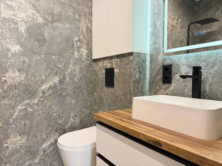 Однокімнатна з балконом в ЖК Долішній