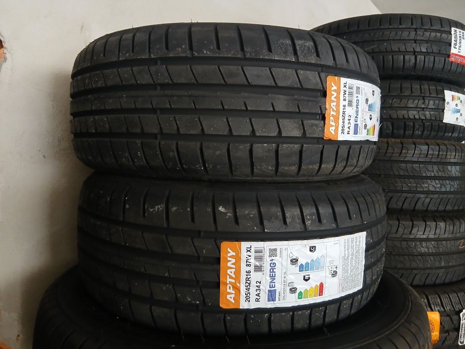 Pneus Novos 205/45R16
