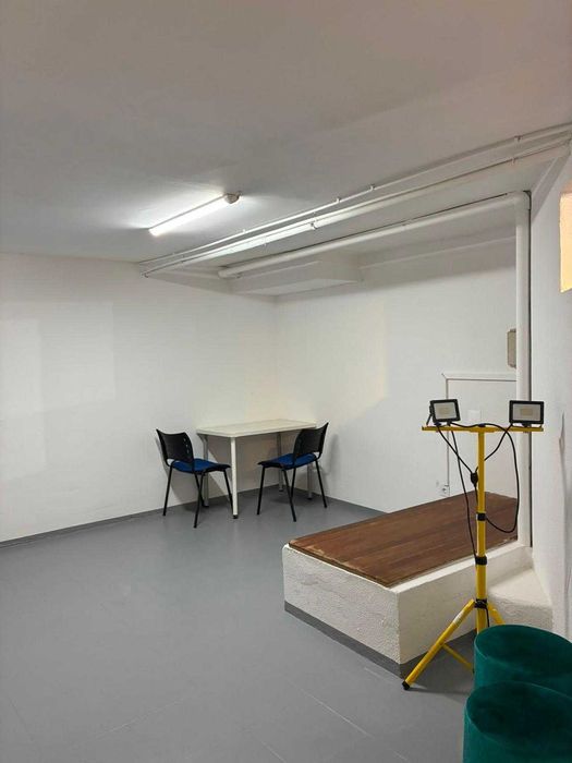 Arrenda Escritorio Loja 250m2 Av. Joao XXI