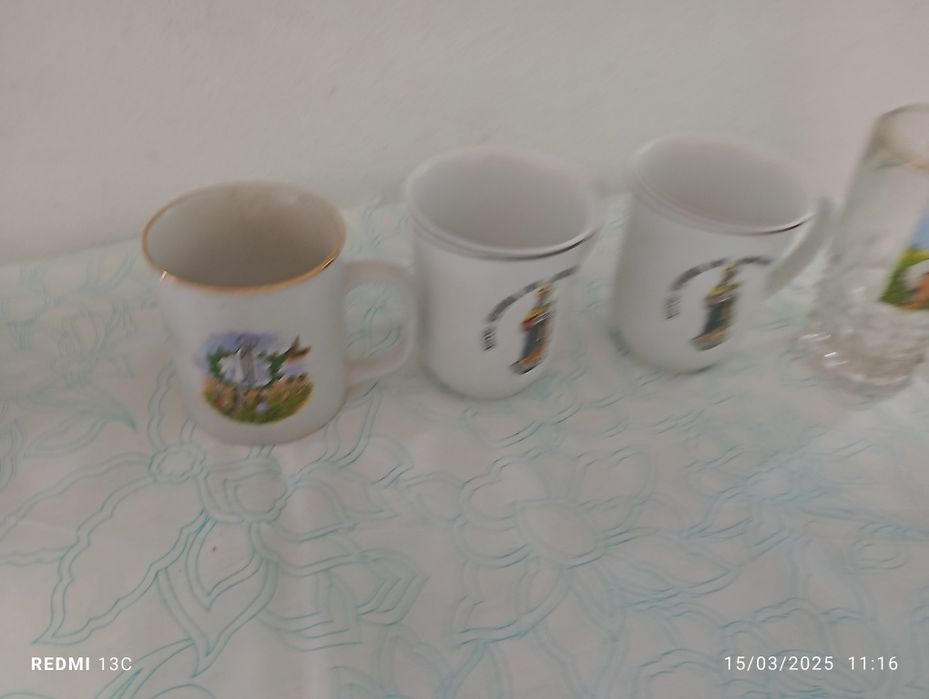 Conjunto de canecas com motivos da Nossa senhora de Fátima