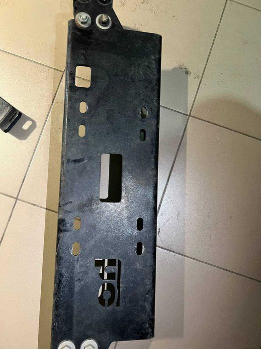 Монтажна плита під лебідку для Mitsubishi Pajero 3 V60 V70 1999-2006