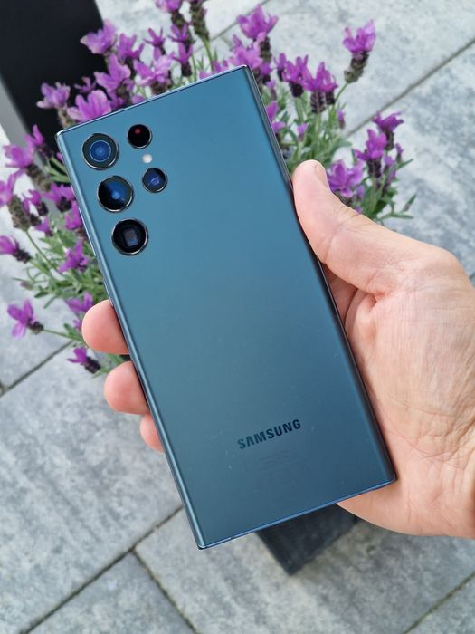 Samsung Galaxy S22 ULTRA stan jak nowy