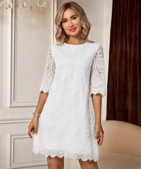 Біла мереживна сукня XXL