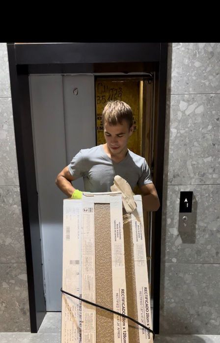 Грузчики.Вантажники.Вантажні перевезення.