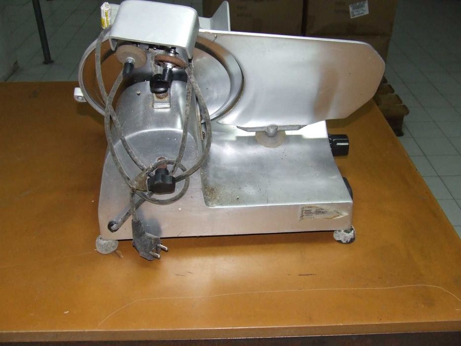 Máquina de cortar fiambre