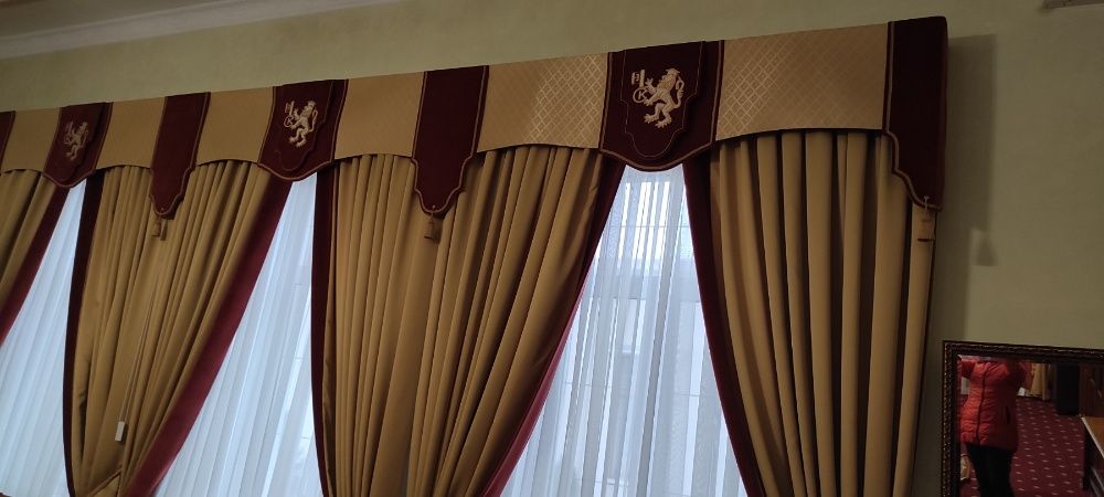 Стирка штор, чехлов на мебель