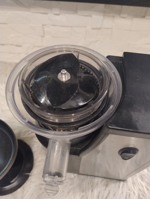 Wyciskarka wolnoobrotowa Eldom Perfect juicer