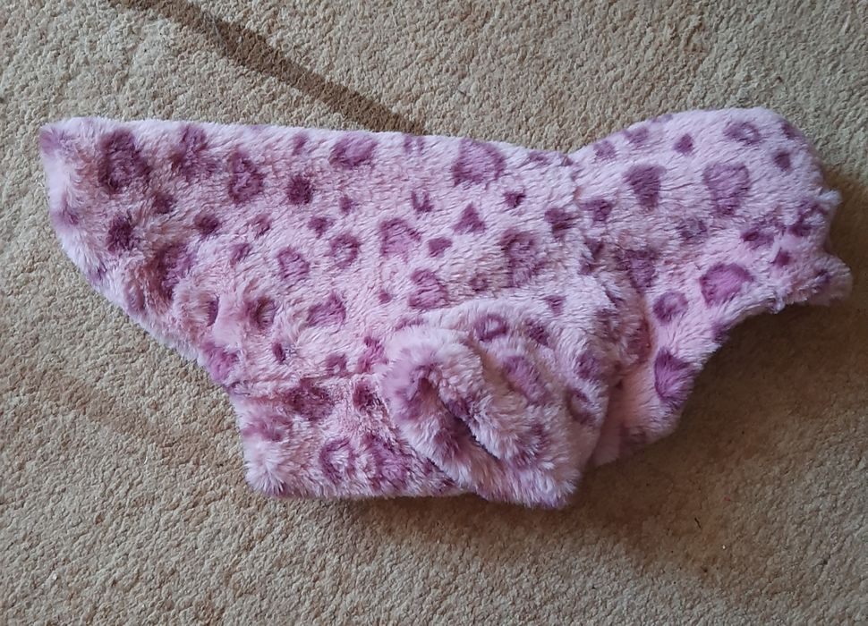 Продам курточку-шубку на собачку.