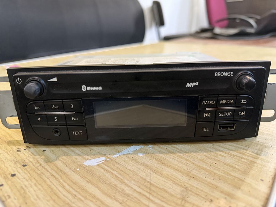 Магнітола Рено Трафік