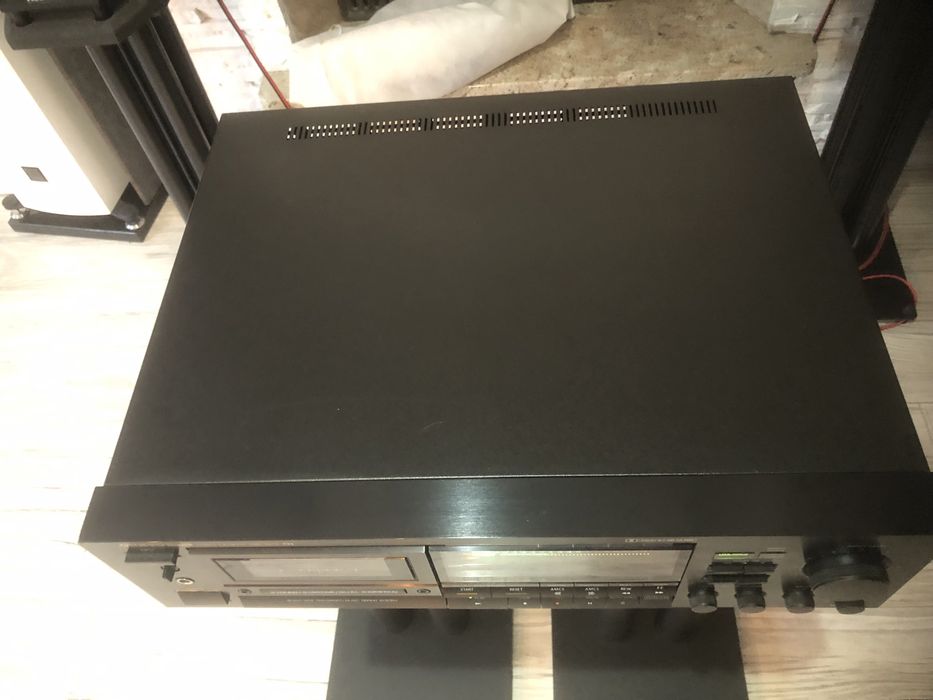 Magnetofon Onkyo Integra TA-2570