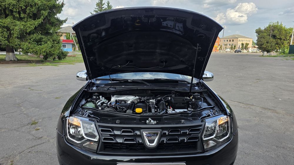 DACIA Duster Laureate Автомат 2wd  1.5диз. к9к 81kv.110л.с