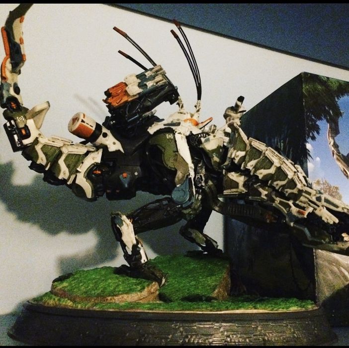 Horizon Zero Dawn The Thunderjaw Collection statue. Limited edition
