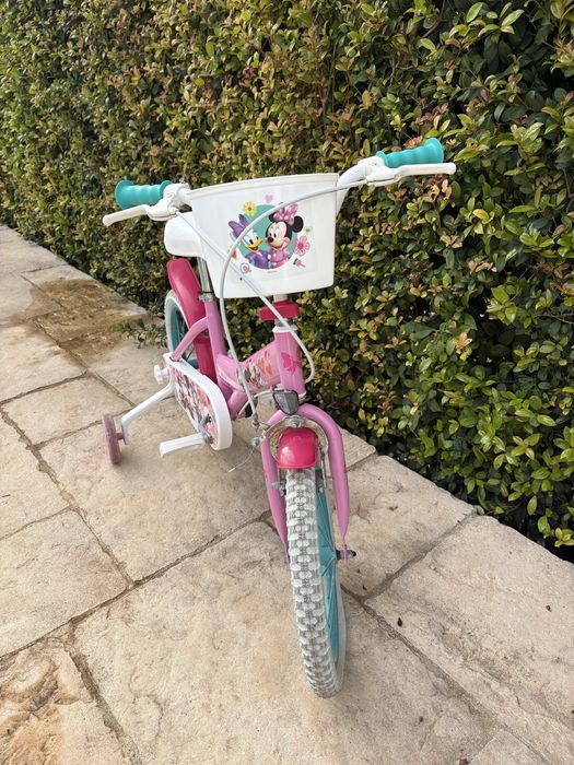 Bicicleta da Minnie, delicia das crianças!
