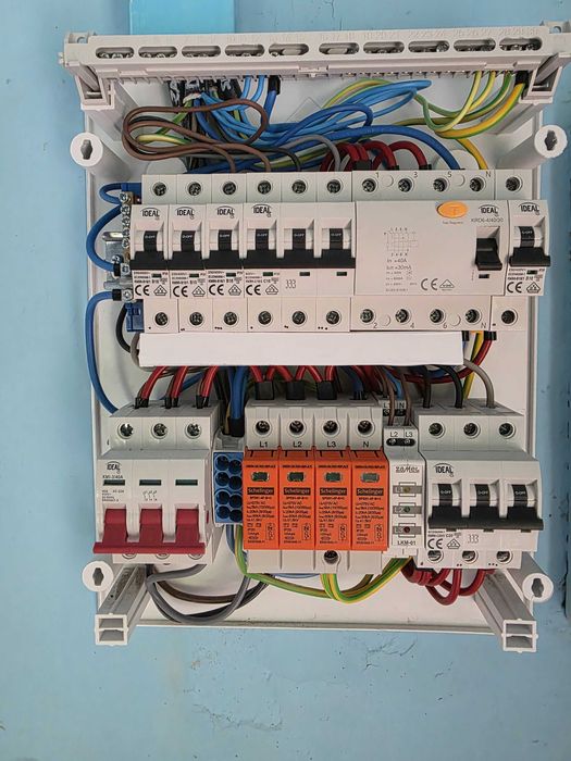 Elektryk Usługi Instalacje Elektryczne