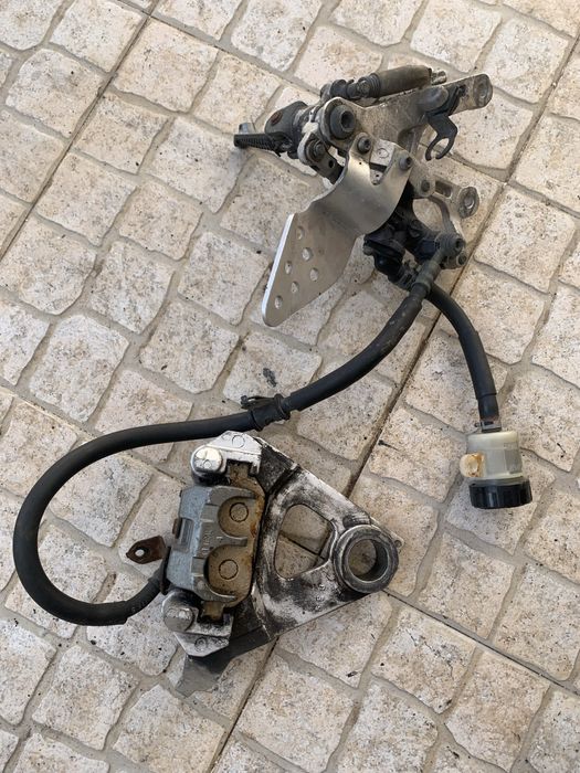 Várias peças para Yamaha R6 1999/2002!