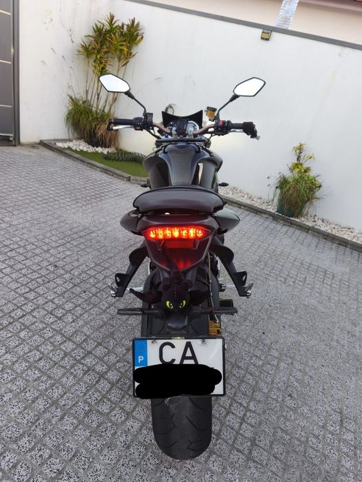 Triumph Street Triple 675R 2011