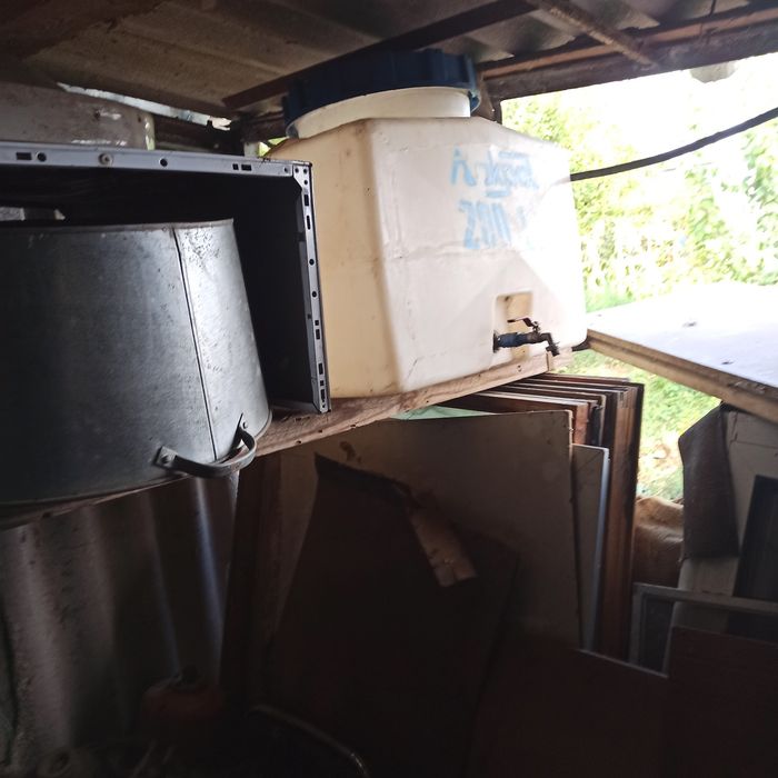 Бочка в хорошому стані,200 літрів,І.Т.Д.