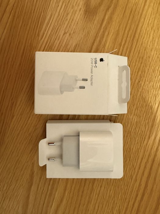 Чехол iphone 16 pro оригінал