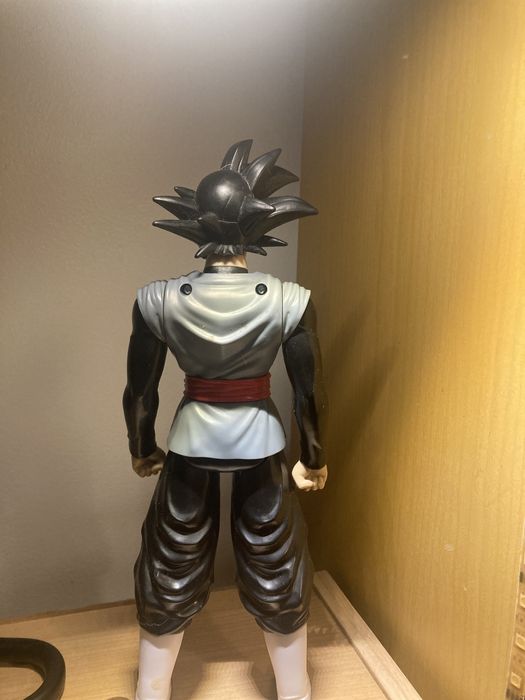 Action figure - Goku black em perfeito estado
