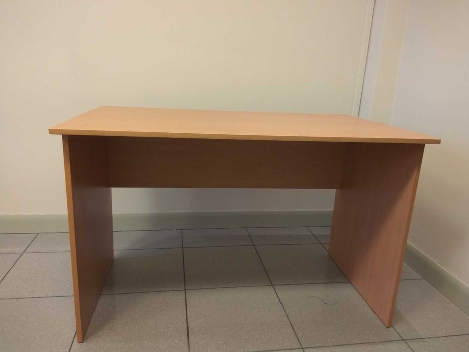 Стіл письмовий новий.Офісні меблі в наявності та під замовлення