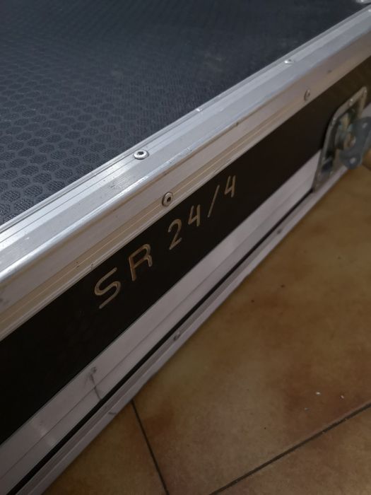 Flightcase para mesa de som SANTOSOM