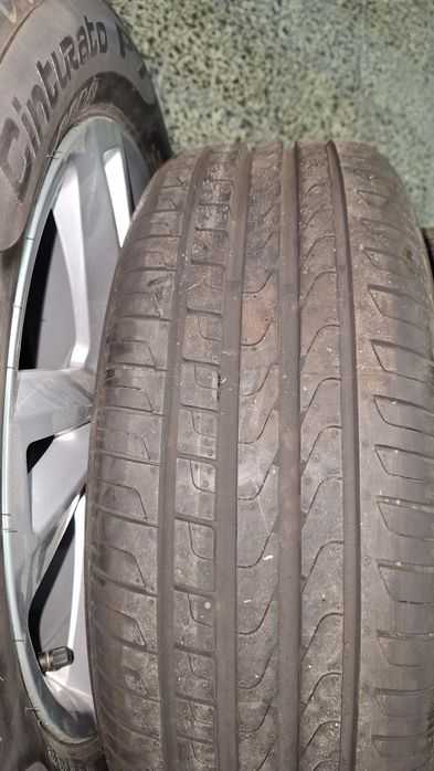 Jantes seat novas e pneus novos.