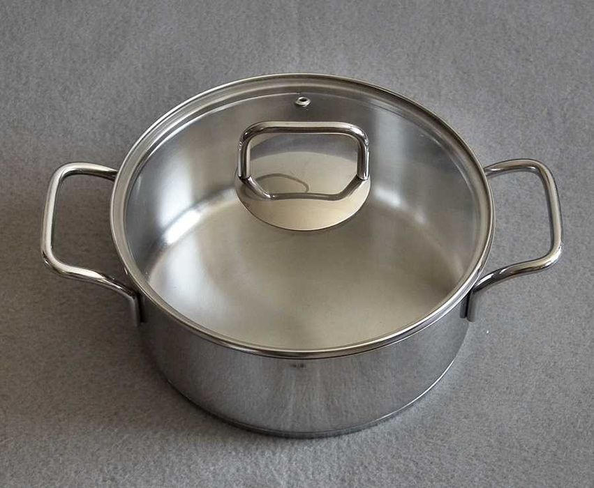 Niemiecki garnek WMF 20cm o poj. 2,7l , do indukcji