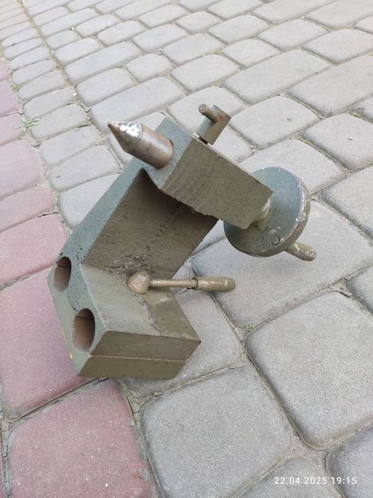 Задня бабка до фрезерного станка