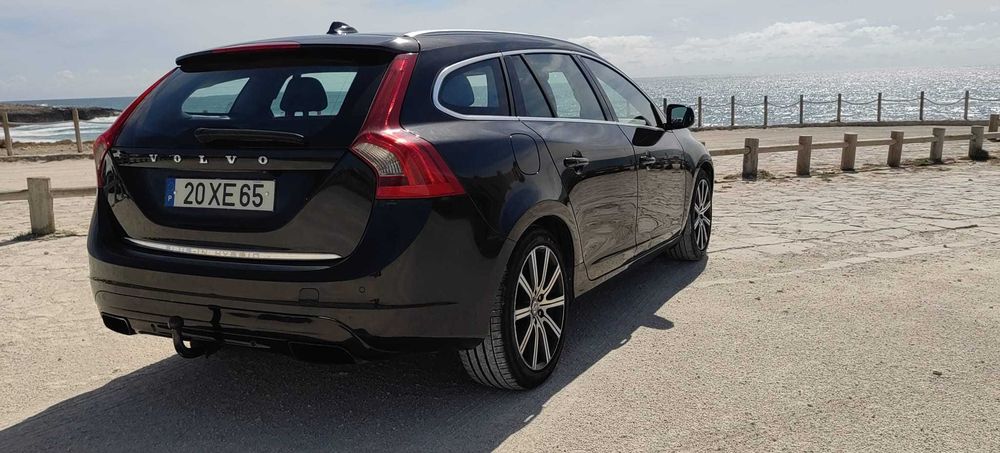 Volvo V60 D6 Summum Hibrido - Full Extras